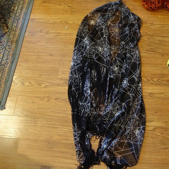 Willow Street Design Spiderweb Halloween Goth Waterfall Fringe Vest - Picture 3 of 6